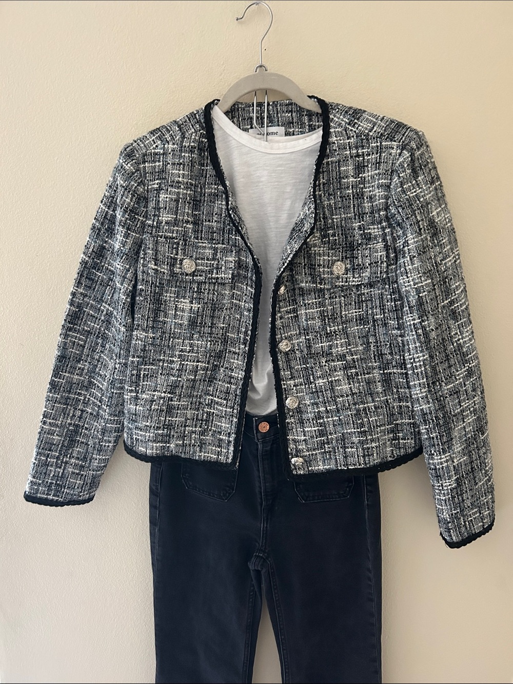 Eesome Los Angeles Classic Tweed Cropped Jacket